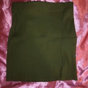 Green mini olive skirt 🌷
